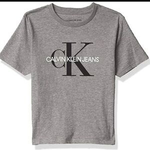 NWT Calvin Klein Jeans Boy’s Logo Short Sleeve T-Shirt Medium Gray Heather S(8)